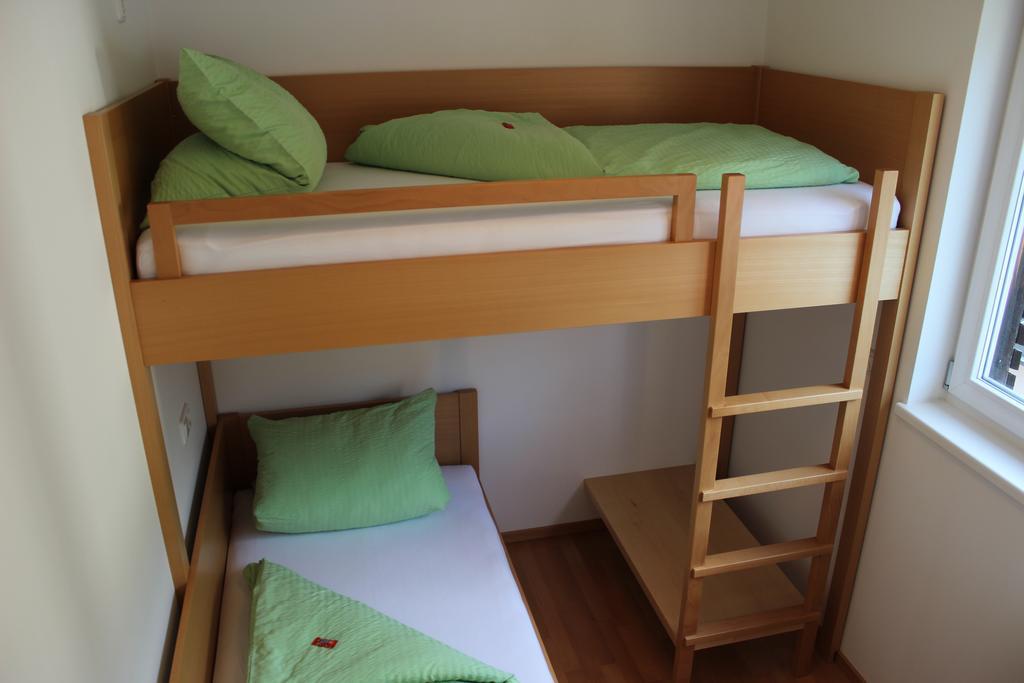 Haus Arosa Apartment Петной ам Арлберг Екстериор снимка